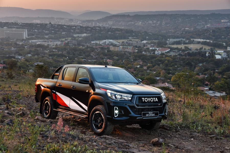  Toyota Hilux GR Sport Double Cab 2019 года  (ZA) (фото 9 из 43)
